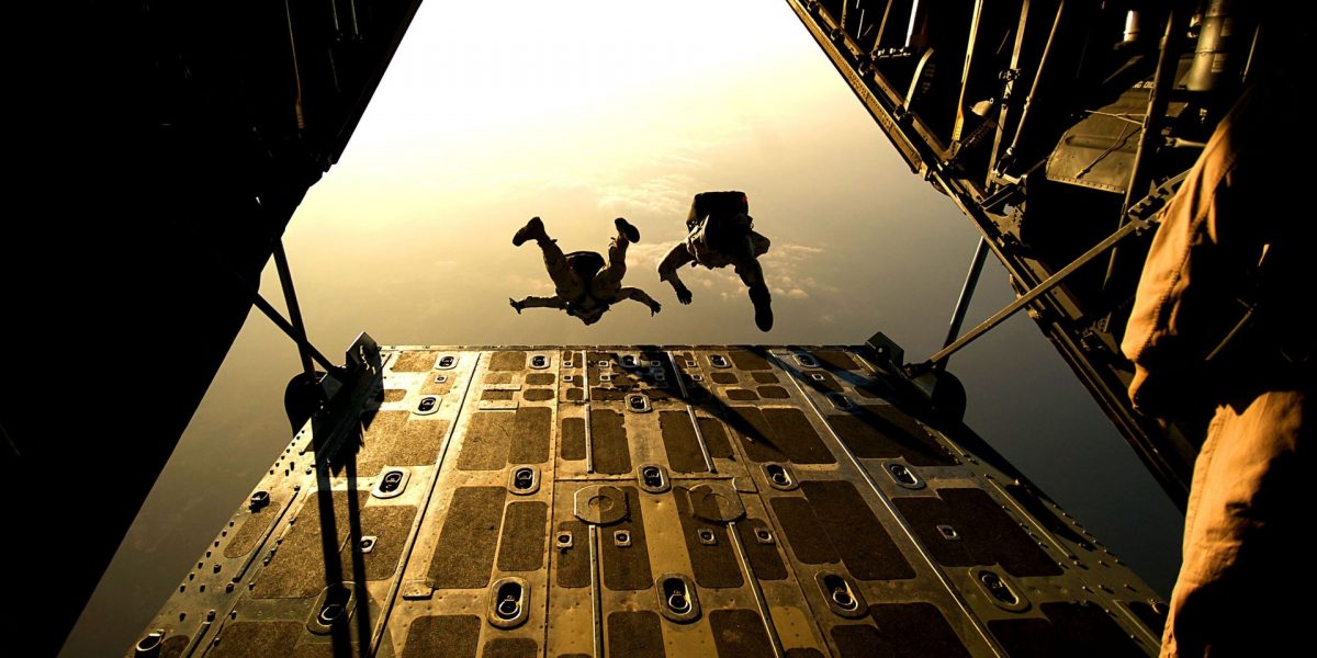 parachute-skydiving-parachuting-jumping-building -confidence